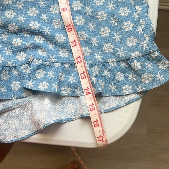 BCBGeneration Ruffle Set - Picture 5 of 6